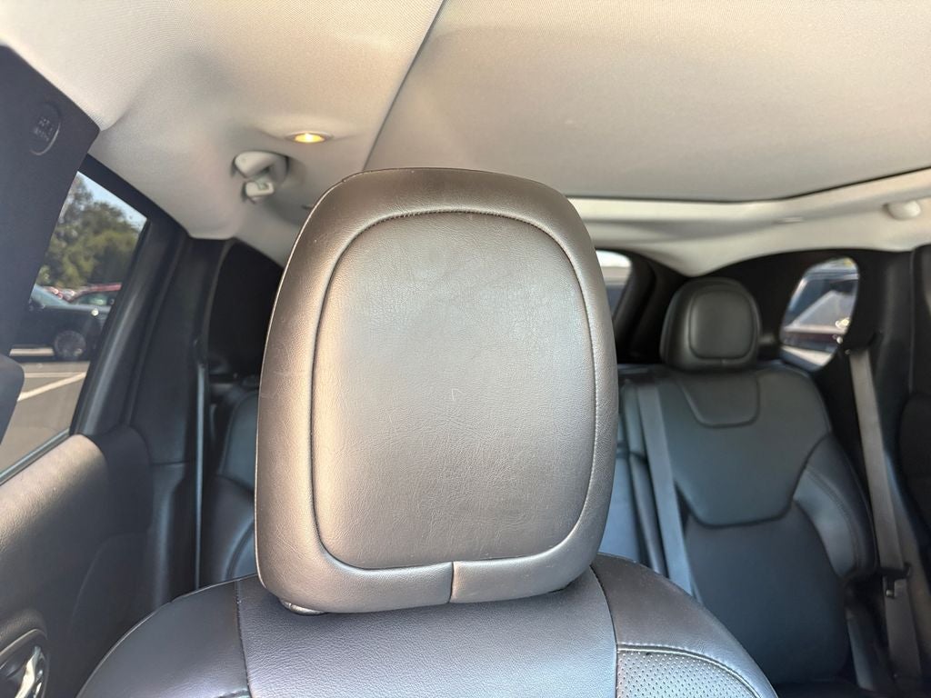 2019 Jeep Cherokee Overland 4x4