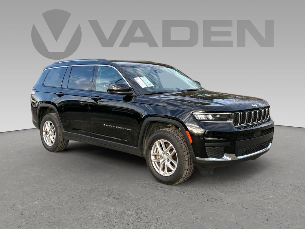 2023 Jeep Grand Cherokee L Laredo 4x2