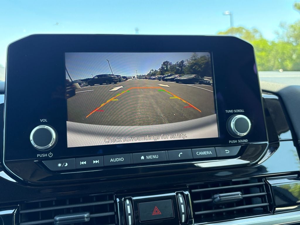 2025 Nissan Pathfinder SV FWD