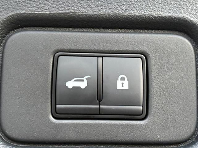 2025 Nissan Pathfinder SV FWD