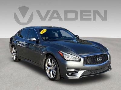 2015 INFINITI Q70 3.7