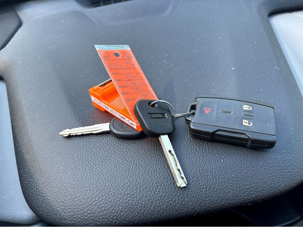 2017 GMC Canyon Base