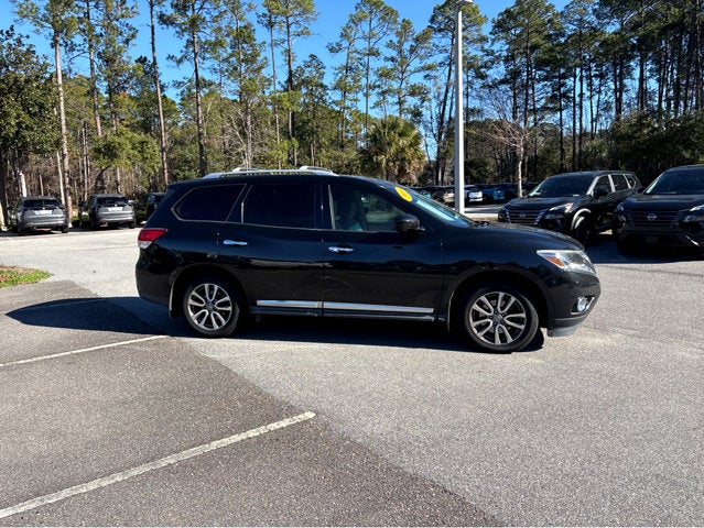 2016 Nissan Pathfinder SL