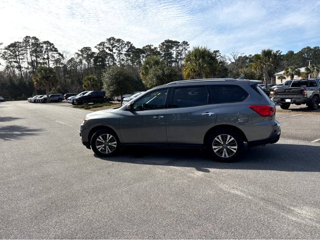 2020 Nissan Pathfinder SL