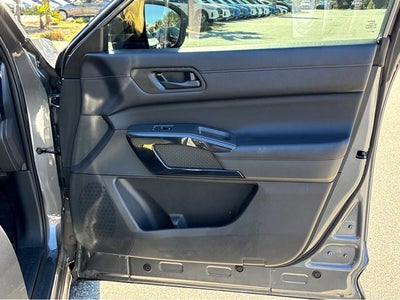 2024 Nissan Pathfinder S