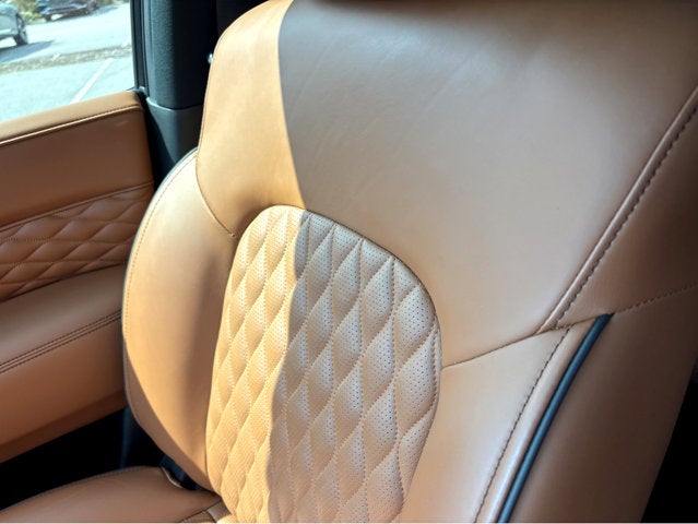 2023 INFINITI QX80 SENSORY