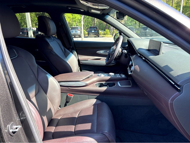 2025 Genesis GV70 2.5T