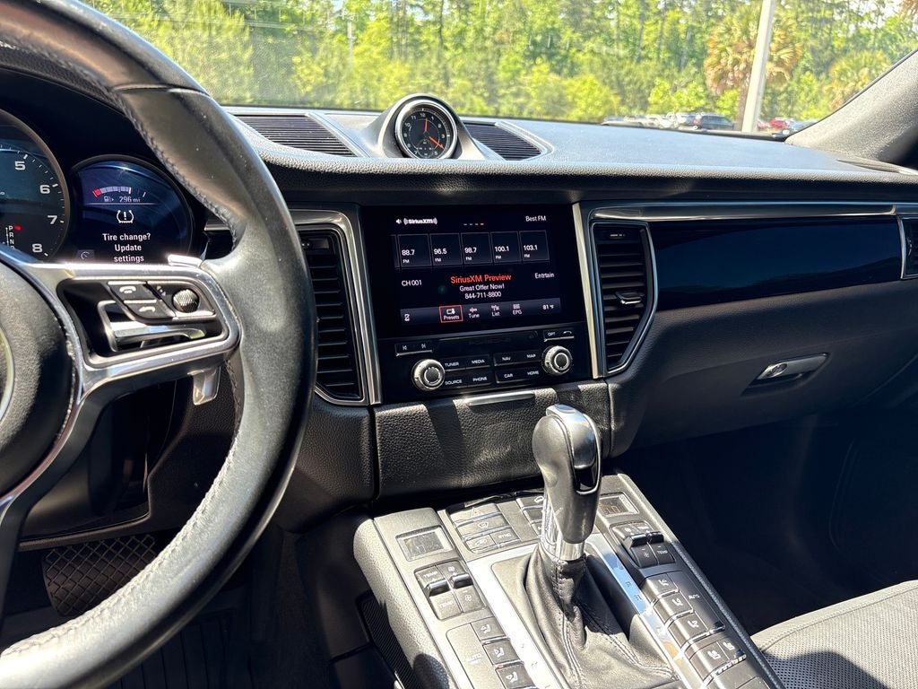 2018 Porsche Macan Base