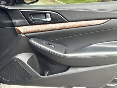 2017 Nissan Maxima Platinum