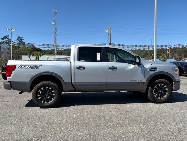 2017 Nissan Titan PRO-4X
