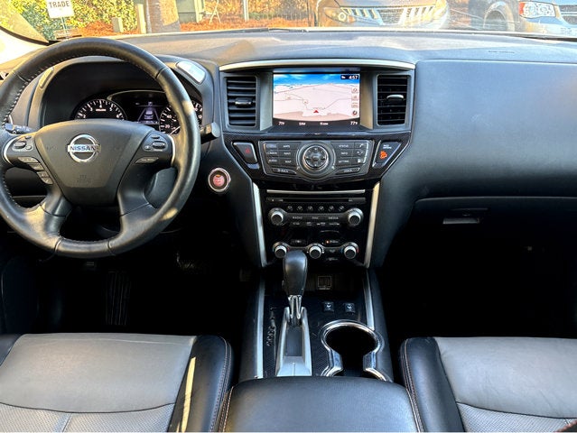 2020 Nissan Pathfinder SL