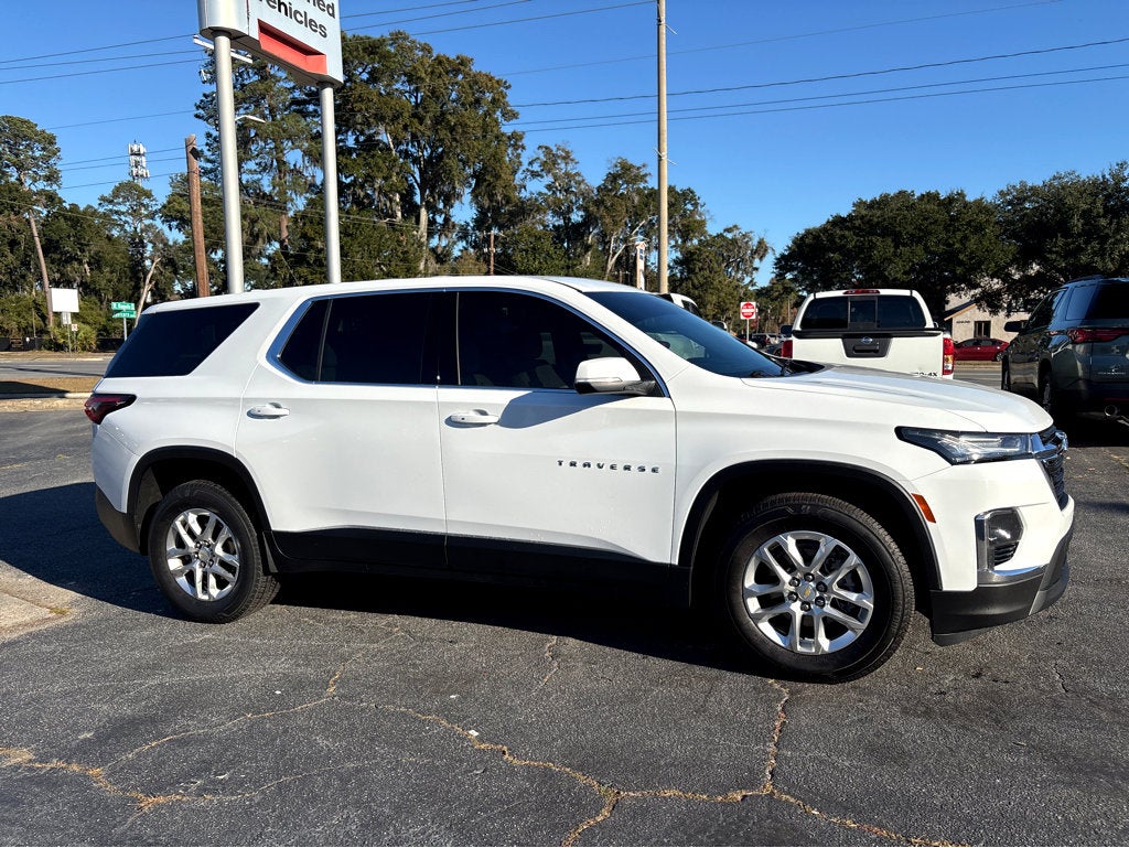 2023 Chevrolet Traverse LS
