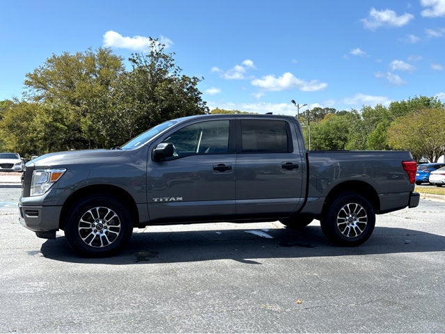 2024 Nissan Titan SV