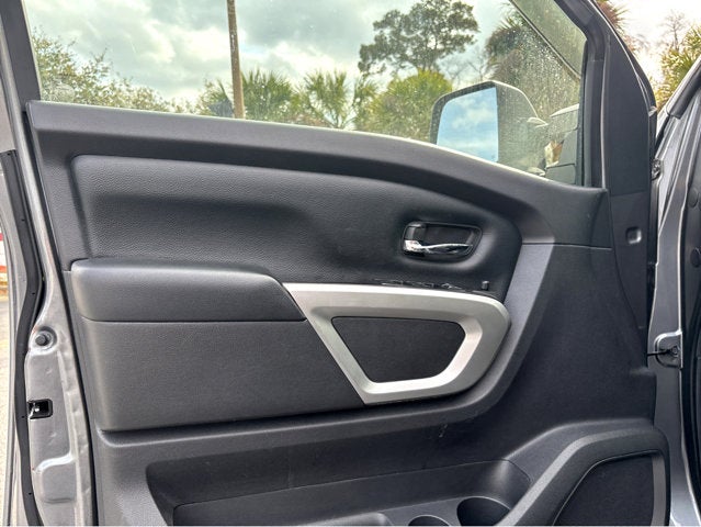 2017 Nissan Titan XD SV