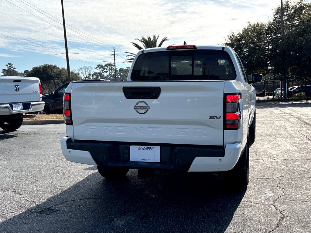 2022 Nissan Frontier SV