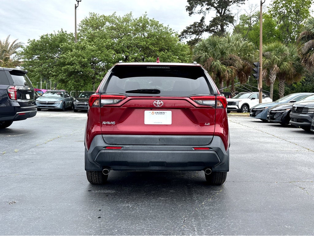 2020 Toyota RAV4 LE
