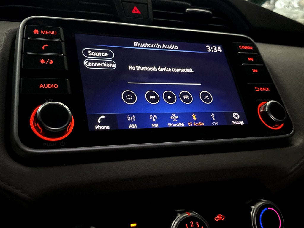 2022 Nissan Versa SV