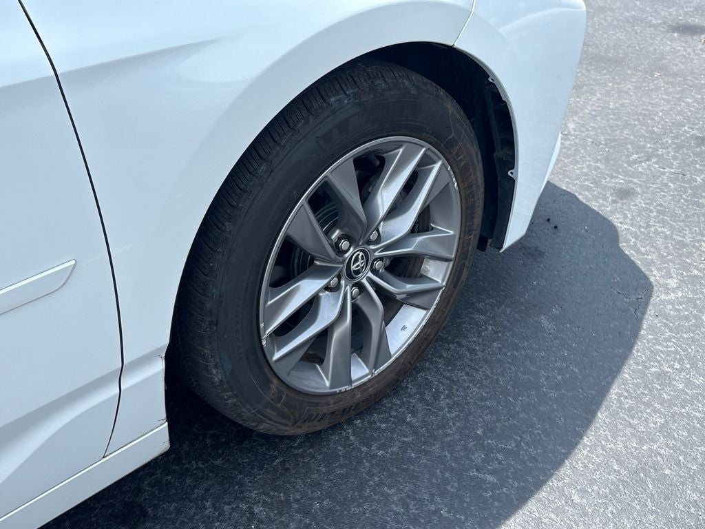2020 Toyota Avalon XLE