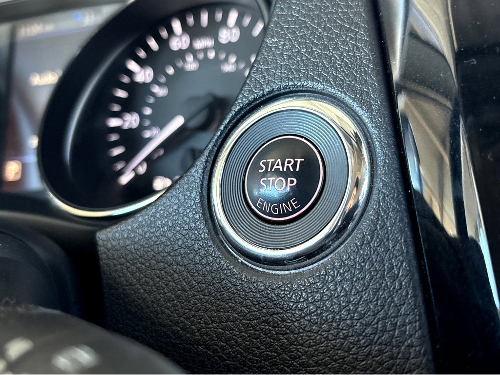 2022 Nissan Rogue Sport SV