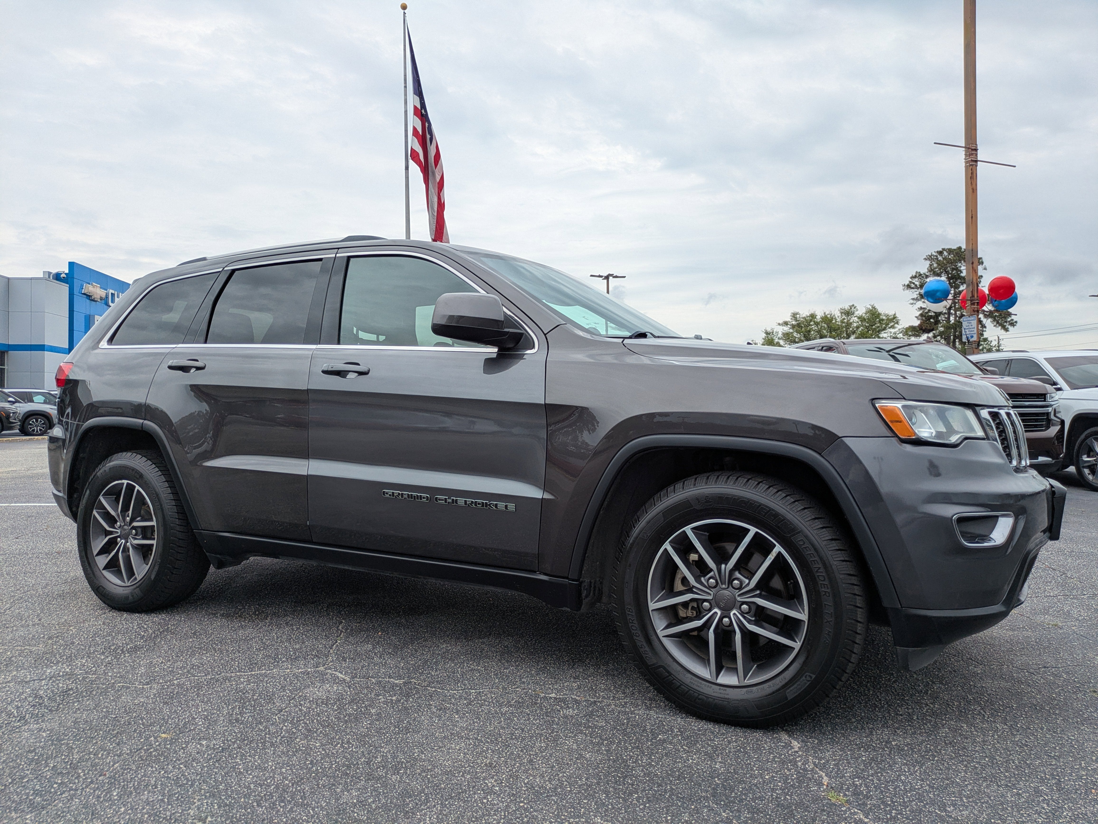 2019 Jeep Grand Cherokee Laredo E