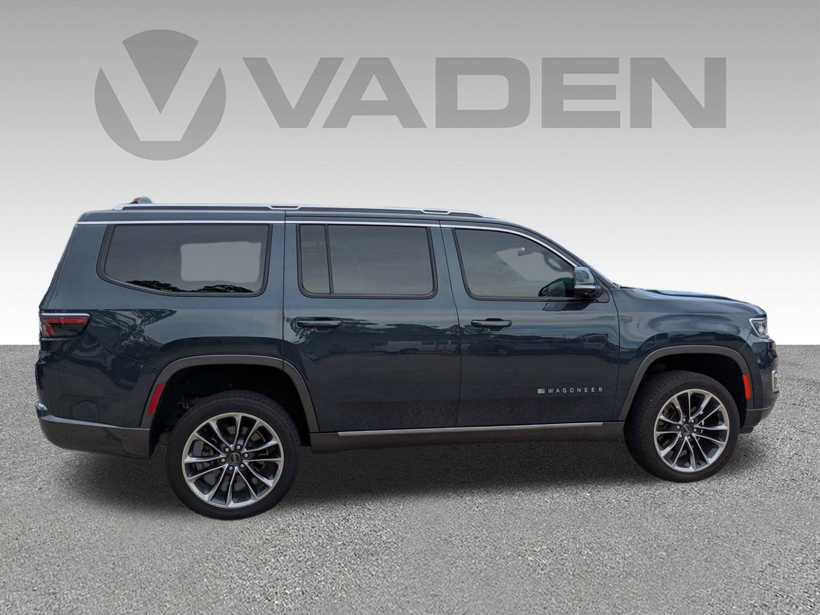2022 Jeep Wagoneer Series III