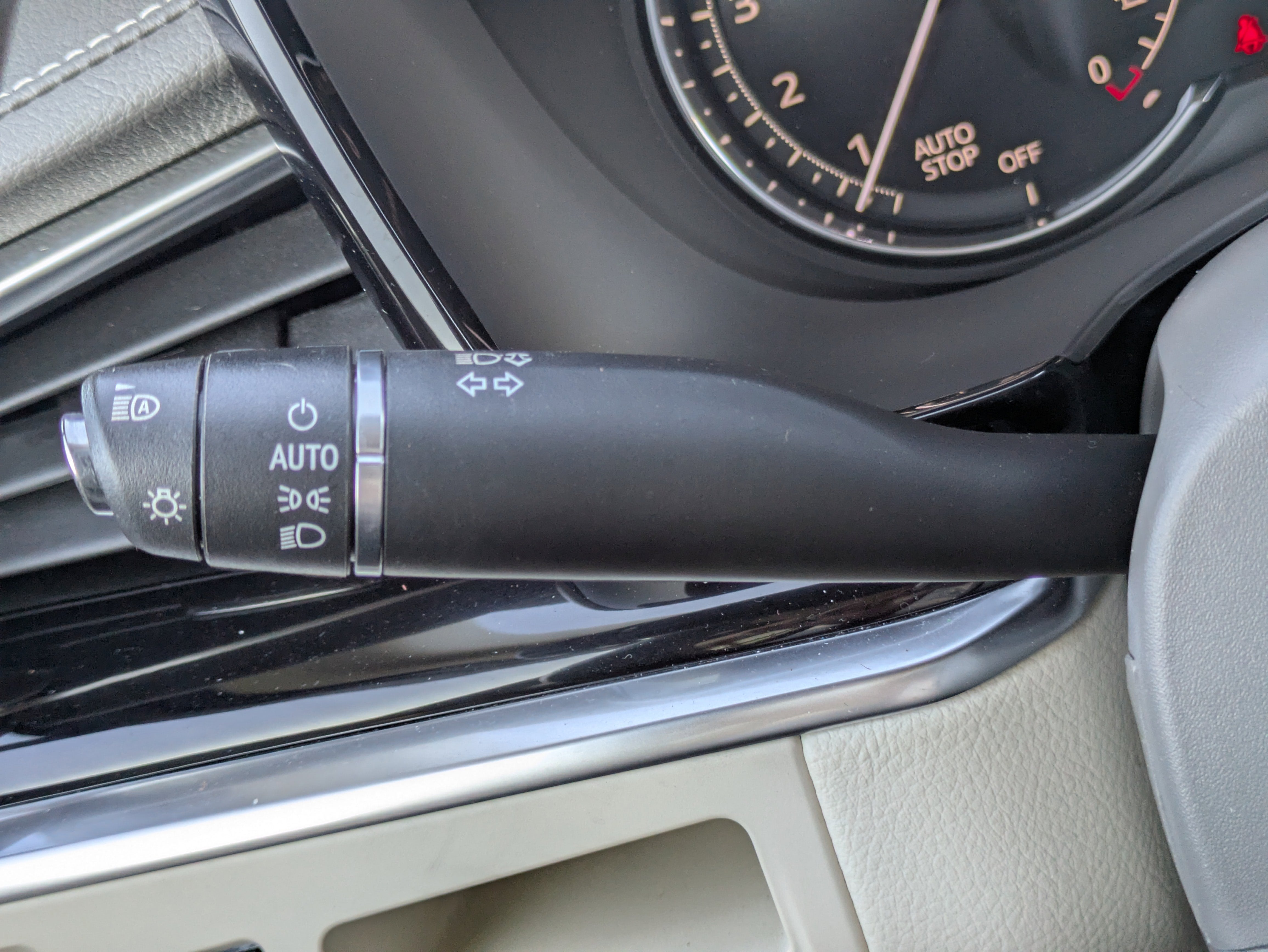 2023 Cadillac XT6 AWD Premium Luxury