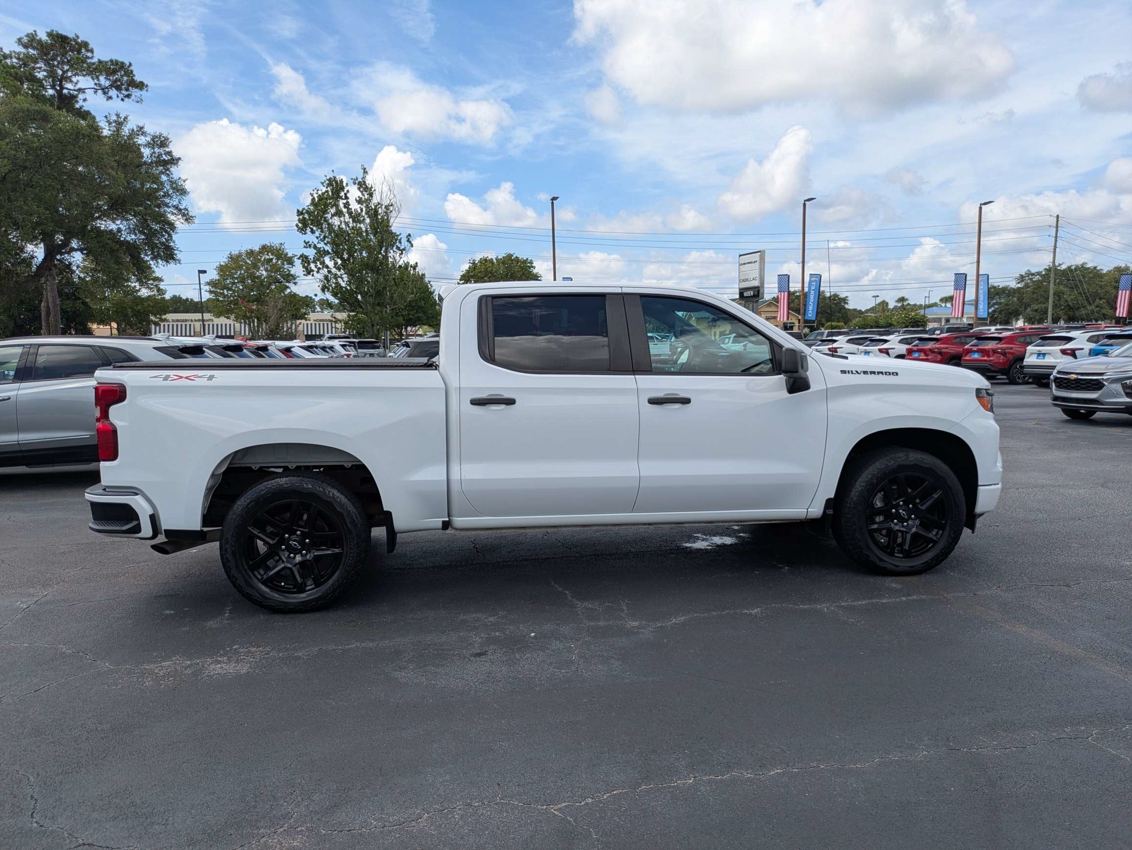 2023 Chevrolet Silverado 1500 Custom