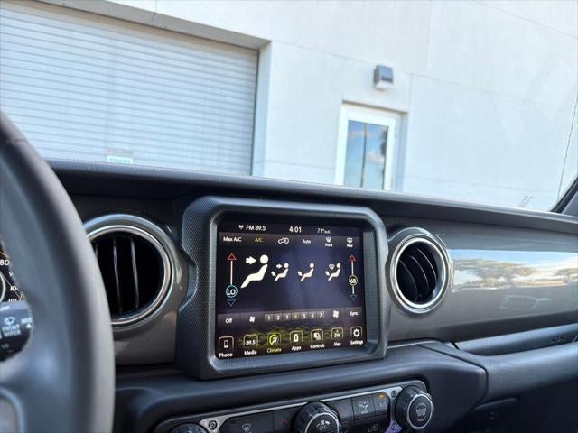 2023 Jeep Wrangler 4-Door Sahara 4x4