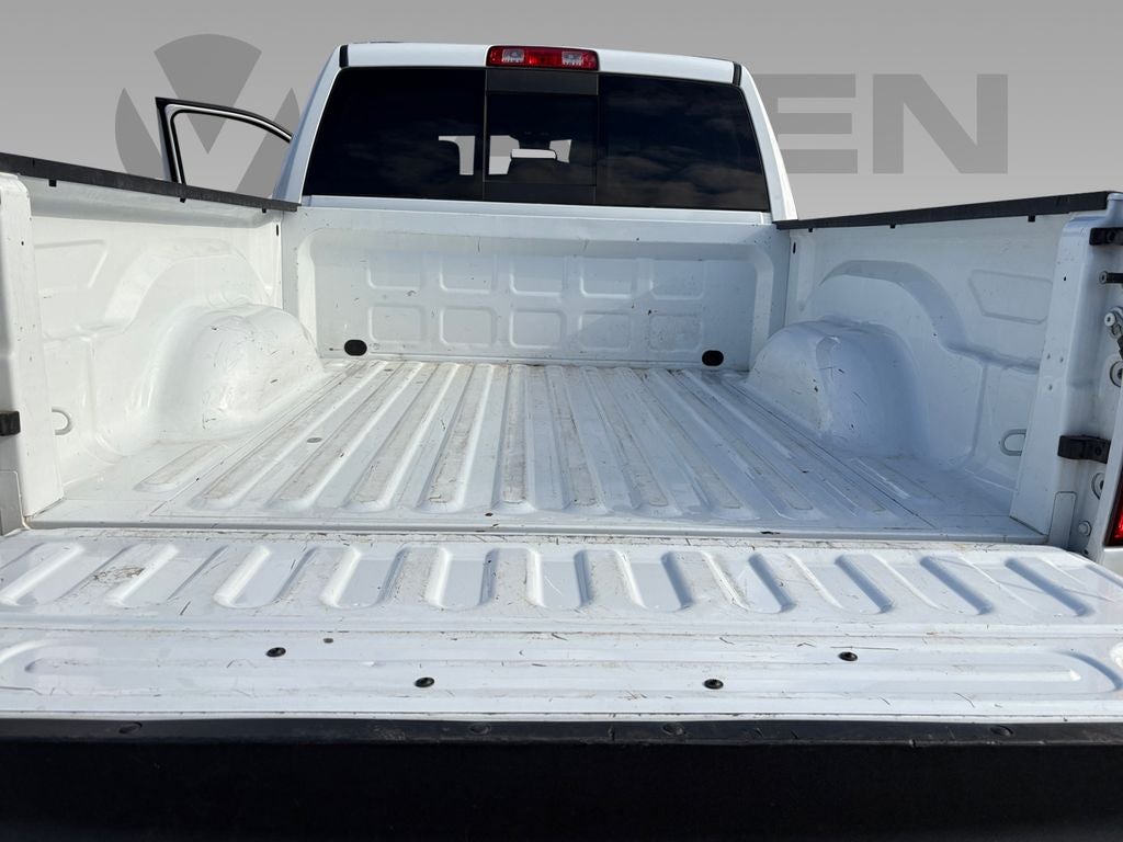 2023 RAM 1500 Classic SLT Crew Cab 4x4 5'7' Box