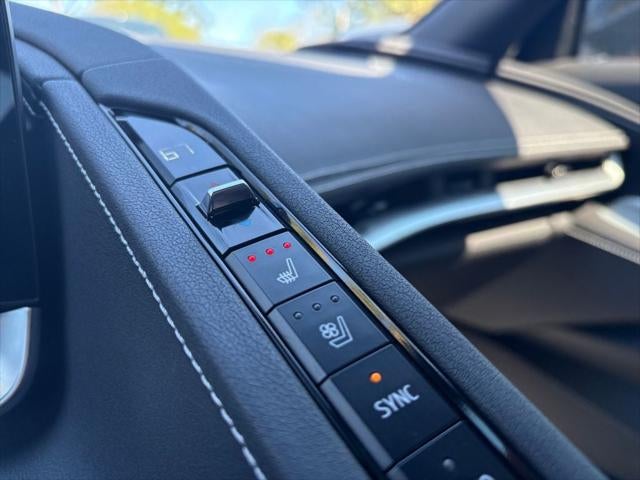 2023 Chevrolet Corvette Stingray RWD Coupe 2LT