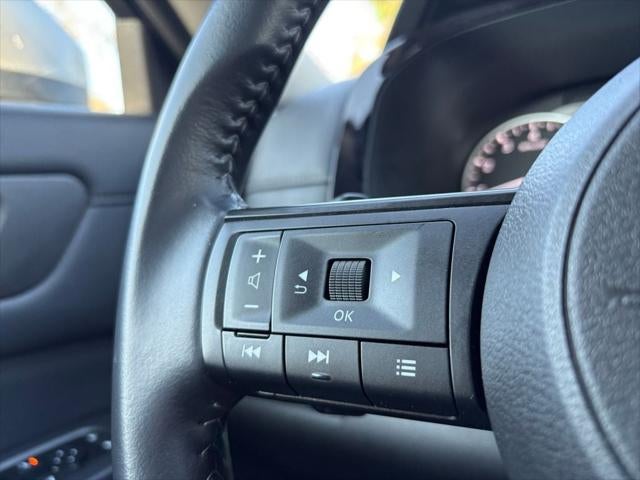 2025 Nissan Pathfinder SV FWD