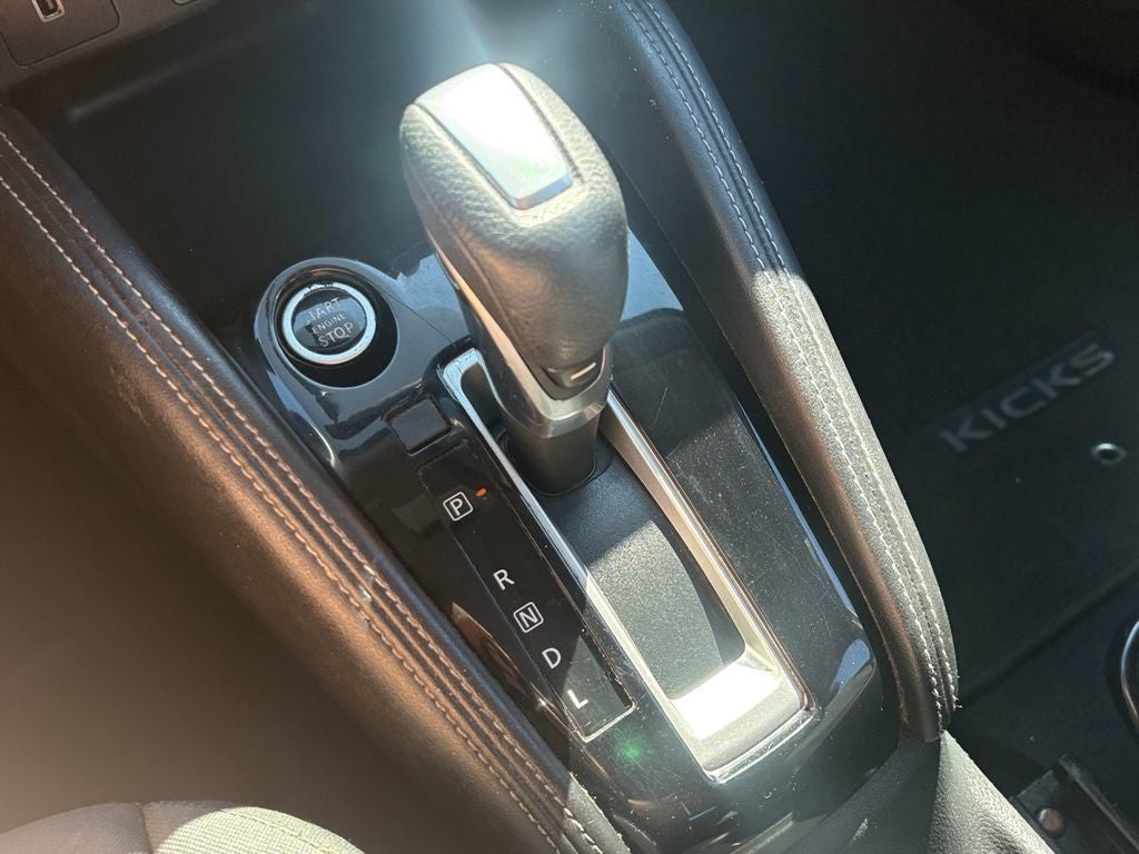 2019 Nissan Kicks S