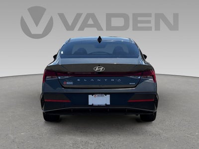2025 Hyundai Elantra Hybrid Limited