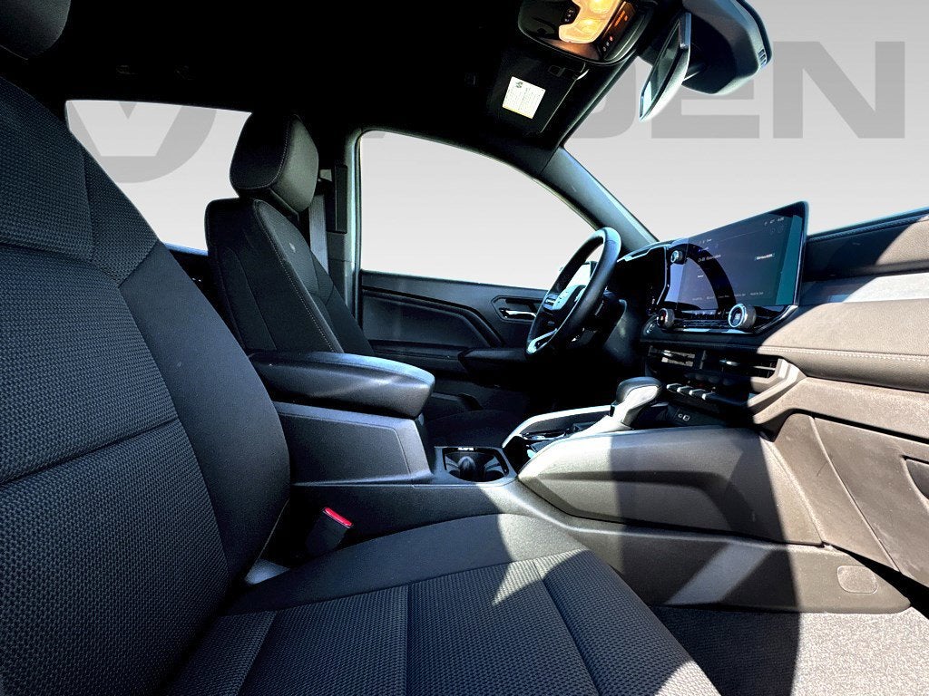 2025 Chevrolet Colorado WT/LT