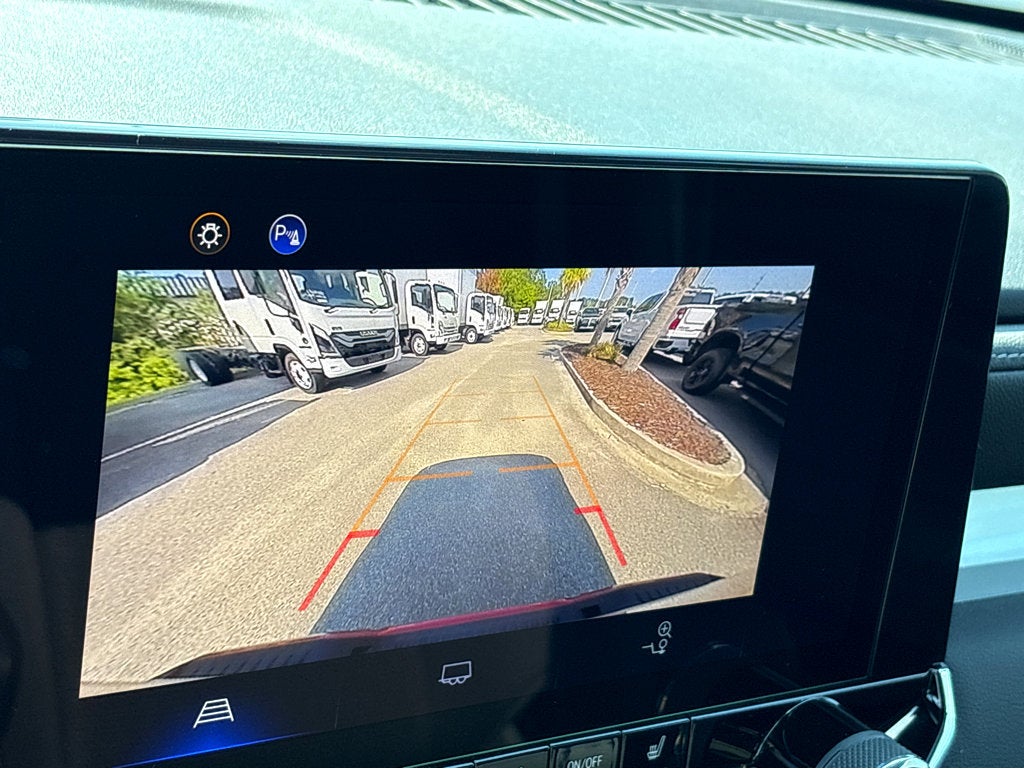 2025 Chevrolet Colorado WT/LT