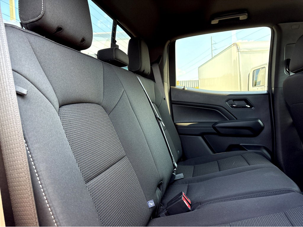 2025 Chevrolet Colorado WT/LT