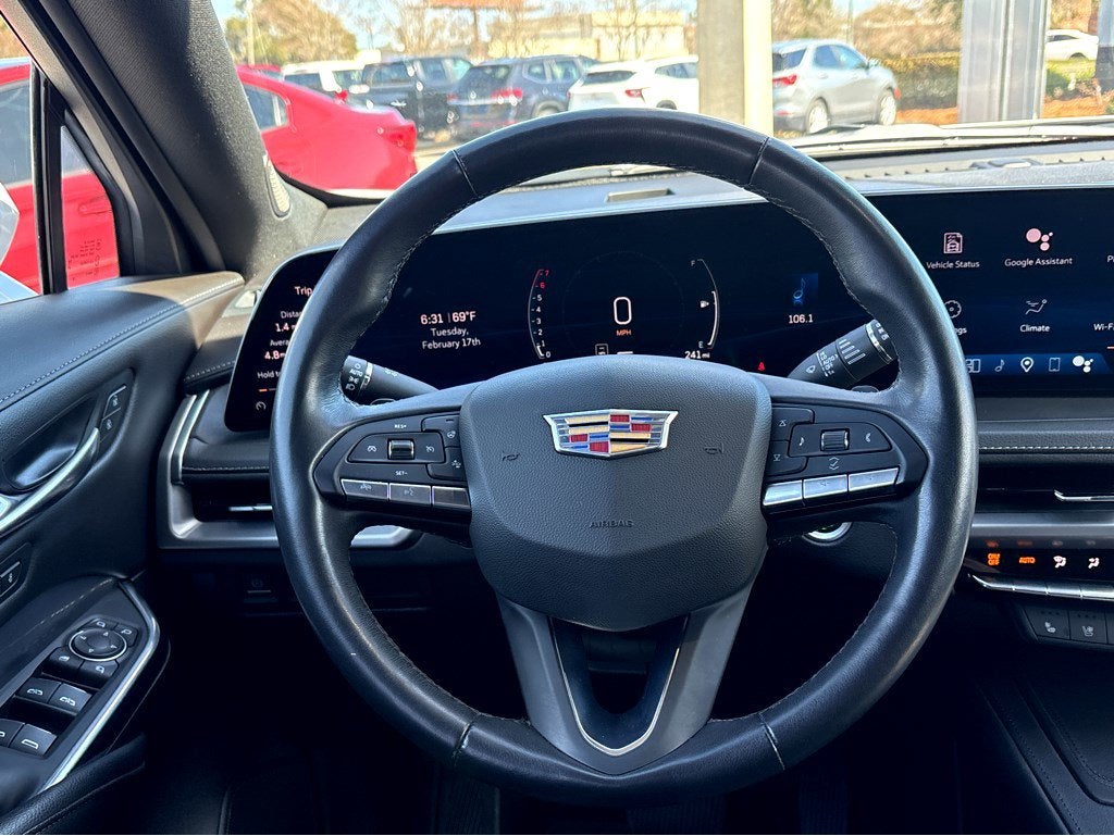 2024 Cadillac XT4 Premium Luxury