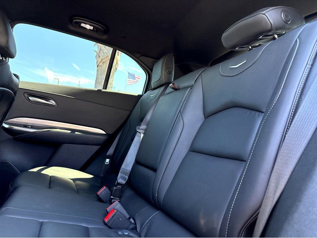 2025 Cadillac XT4 Premium Luxury