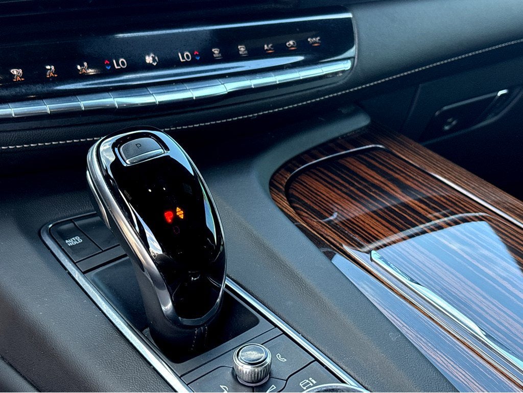 2022 Cadillac Escalade ESV Luxury