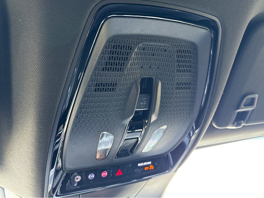 2024 Cadillac LYRIQ Sport 2