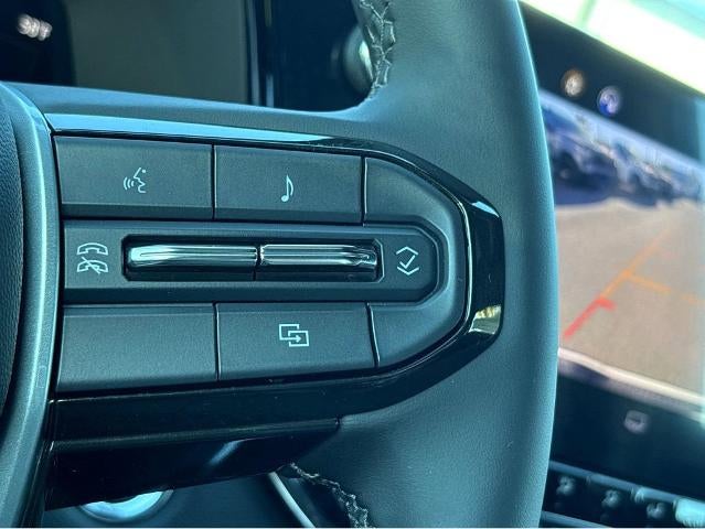 2025 Chevrolet Colorado LT - Photo 14