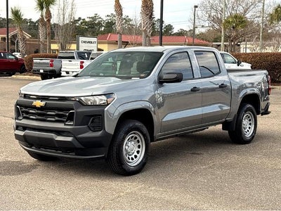 2025 Chevrolet Colorado WT/LT