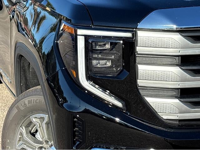 2025 GMC Sierra 1500 SLE