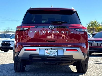 2023 Nissan Pathfinder SL
