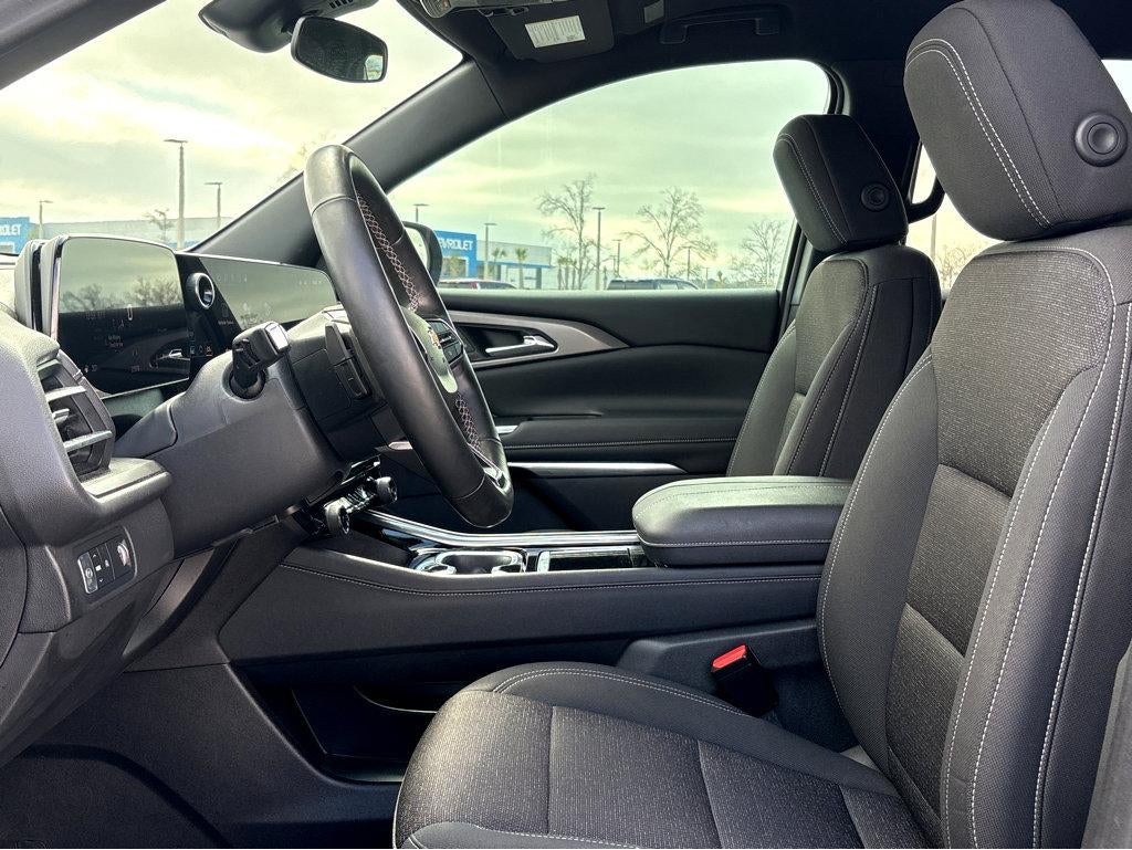 2024 Chevrolet Traverse LS