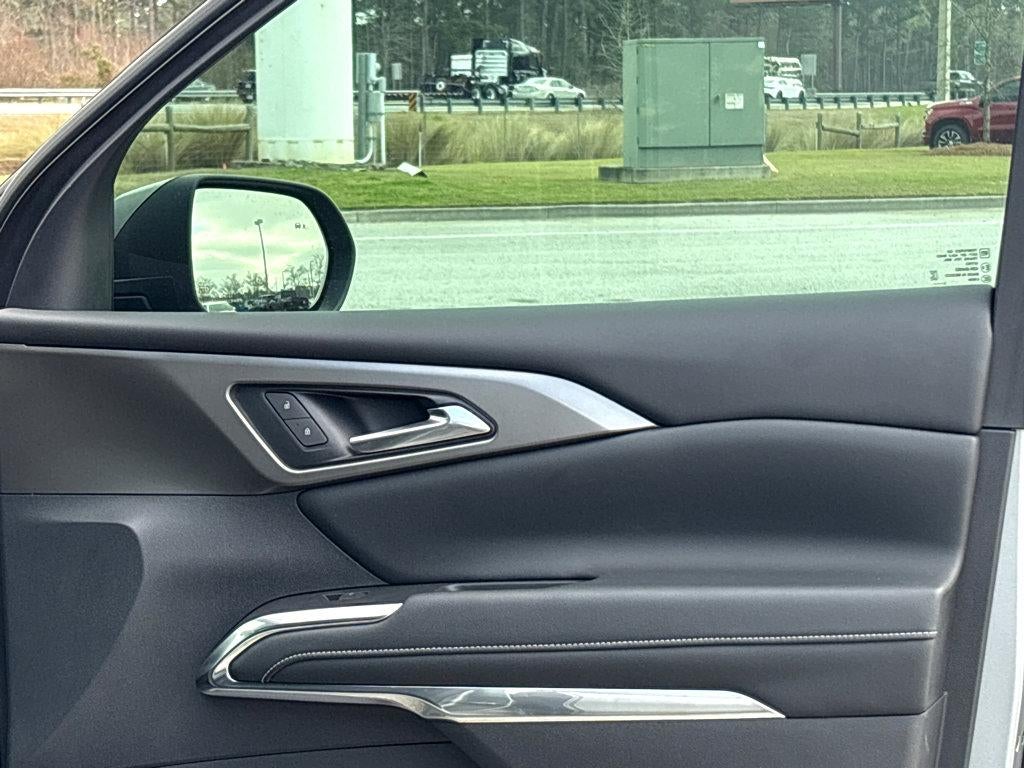 2024 Chevrolet Traverse LS