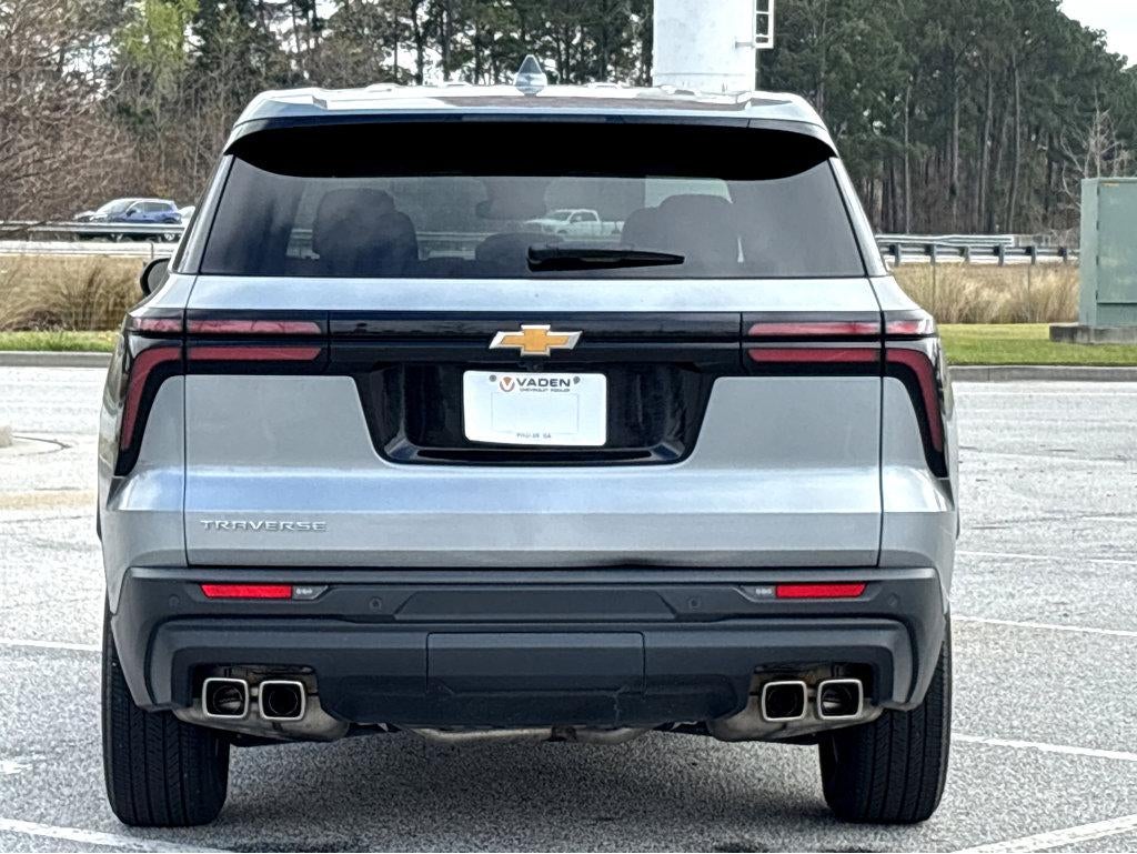 2024 Chevrolet Traverse LS