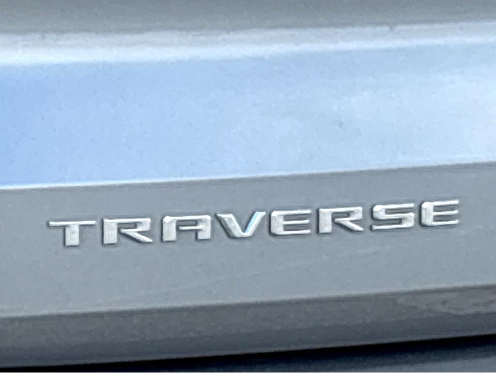 2024 Chevrolet Traverse LS