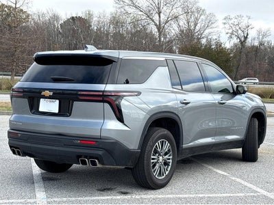 2024 Chevrolet Traverse LS