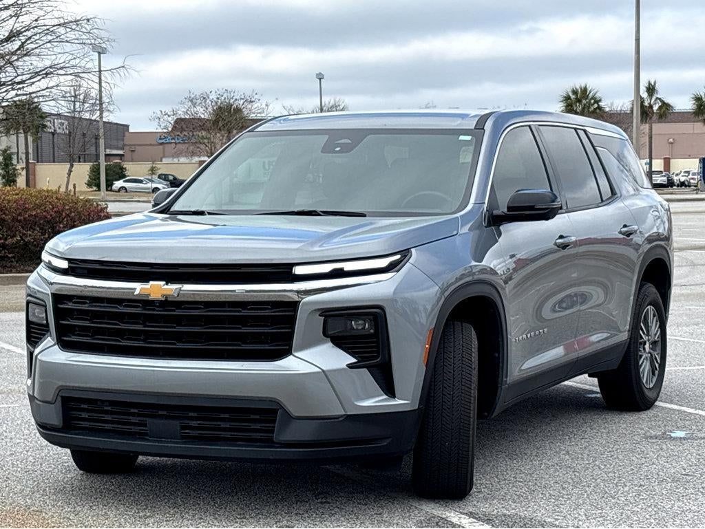 2024 Chevrolet Traverse LS